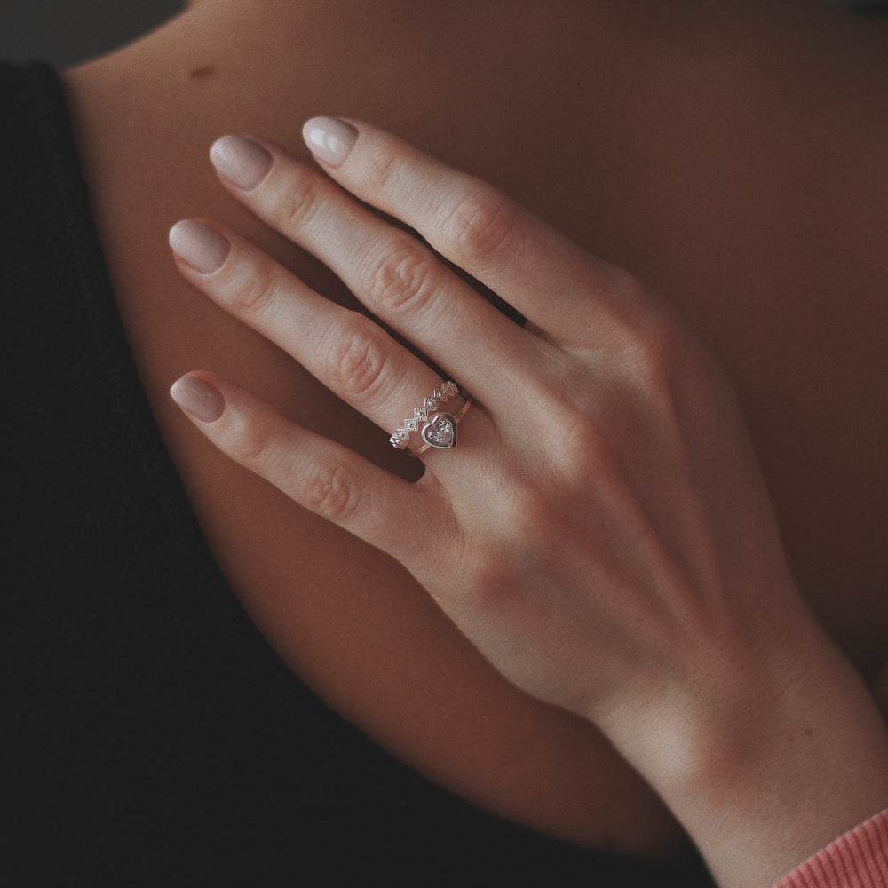 Moissanite Engagement Rings Trends 2025