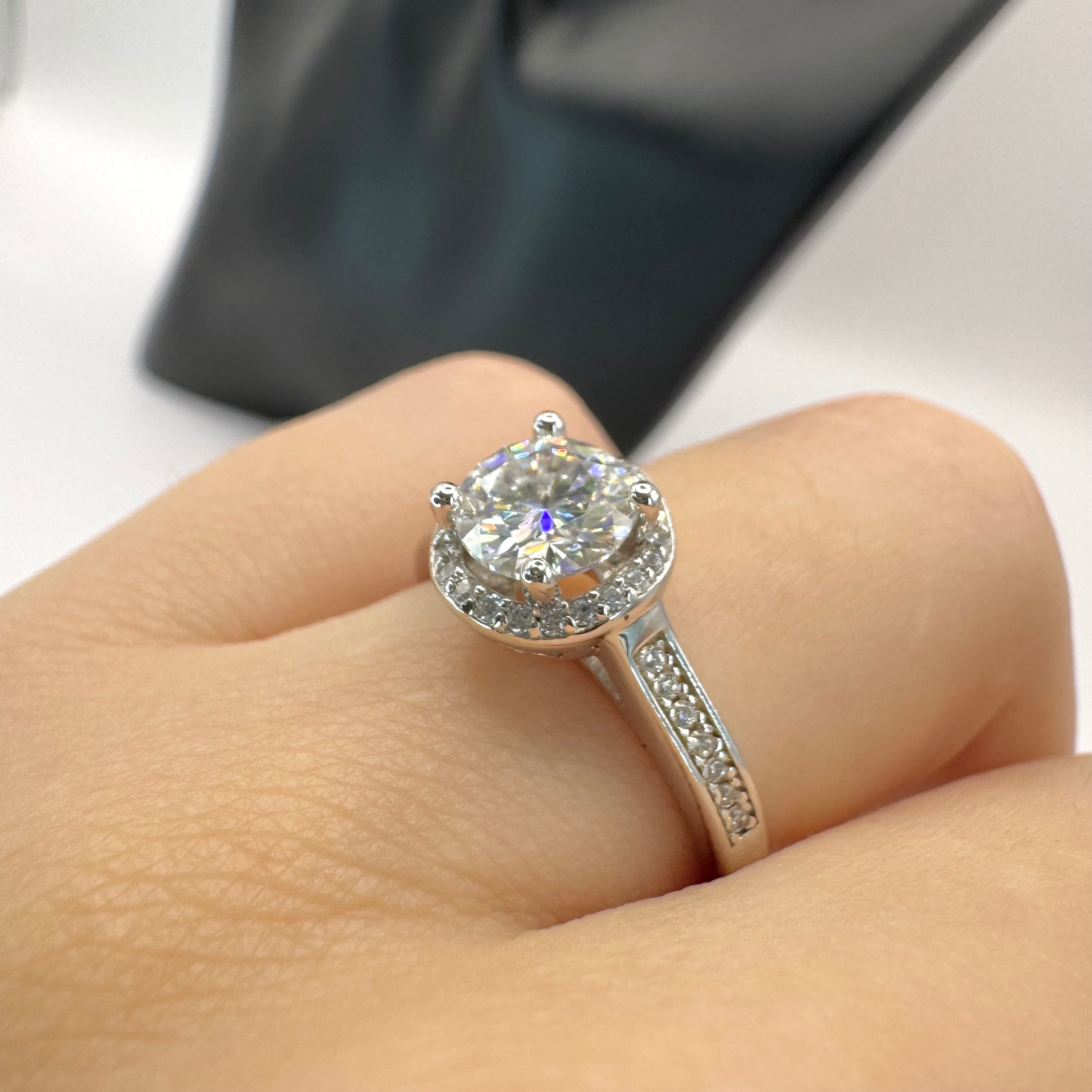 18K White Gold Plated Moissanite Ring – Lab-Grown Diamond, Elegant Diamond Tale Charm
