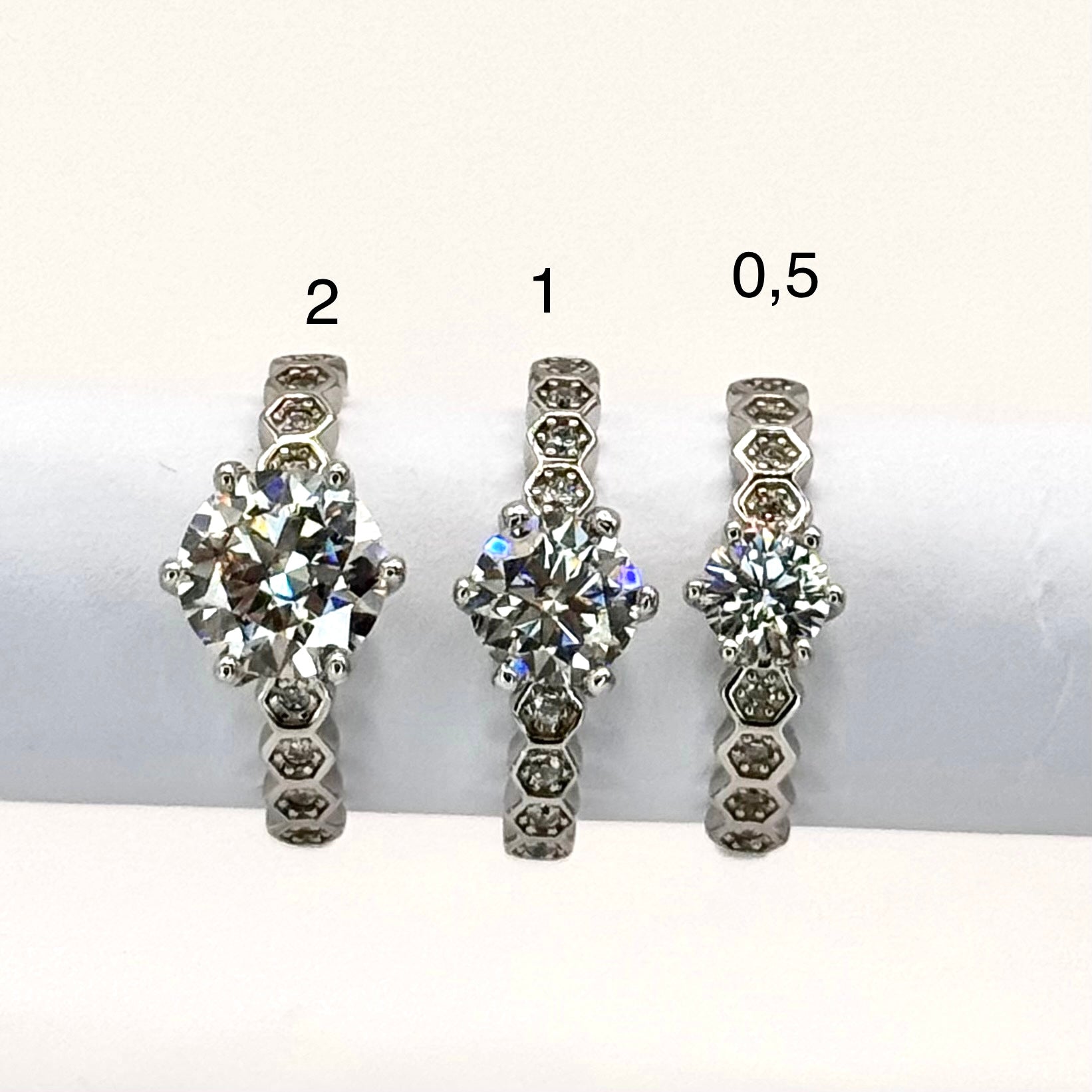 Minimalist Moissanite Ring - 18K White Gold Plated with a Sleek and Modern Look