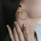 Pendientes de moissanita para mujer | Plata de ley 925 con baño de oro de 18 quilates | Diseño conmovedor