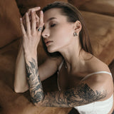 Pendientes de moissanita para mujer | Plata de ley 925 con baño de oro de 18 quilates | Diseño conmovedor