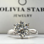 Elegant Moissanite Ring - Timeless Grace with a Brilliant-Cut Stone