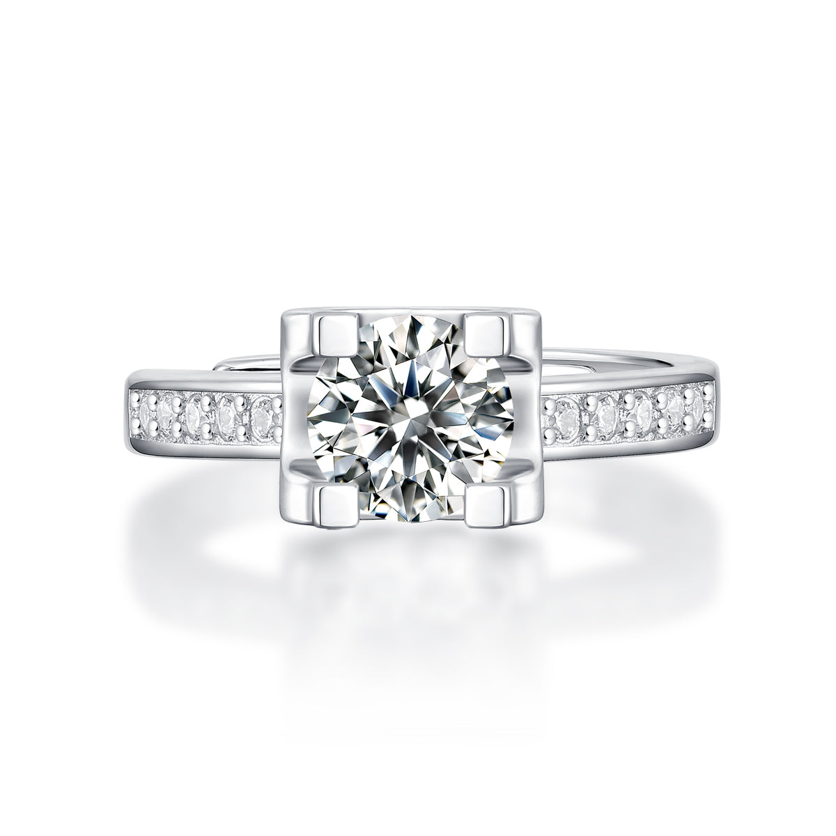 Luxury Moissanite Ring - Enchanted Elegance with a Refined and Classic Look