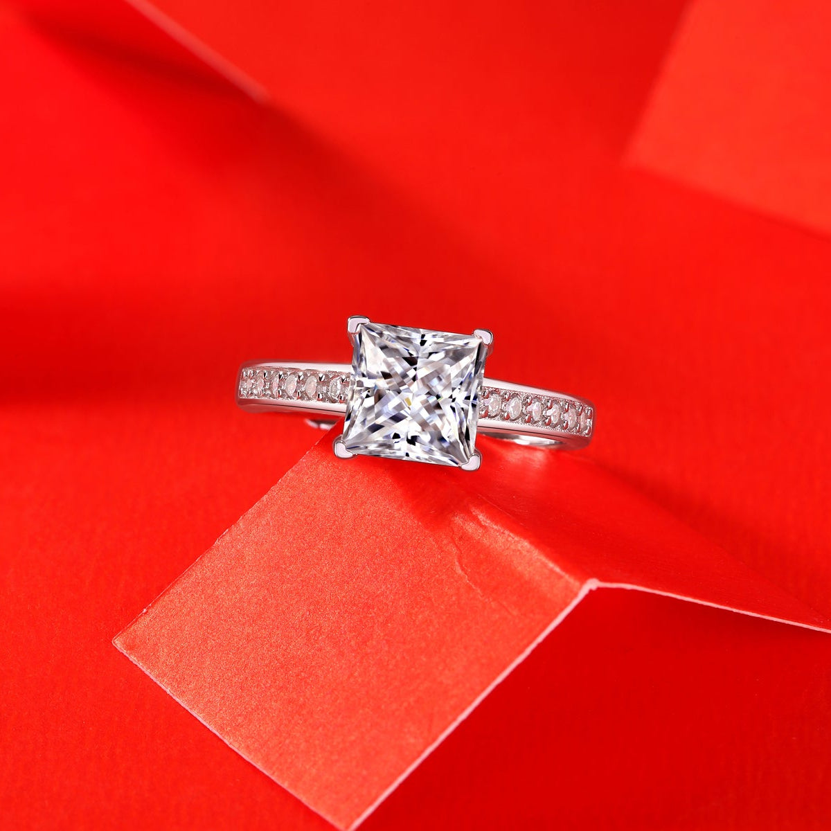 Modern Moissanite Ring - Regal Reflection Design with a Dazzling Centerpiece