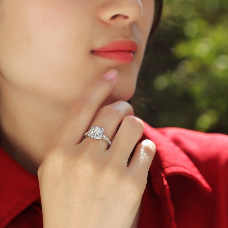 Quadro Moissanite Diamond Engagement Ring – Lab-Grown, 18K White Gold Plated Sterling Silver