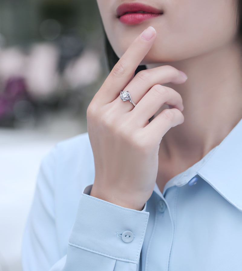 Classic Moissanite Engagement Ring - Love-Inspired Design for a Timeless Look