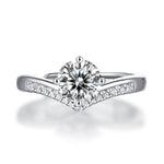 Sophisticated Moissanite Ring - Sleek Band with a Brilliant Princess Design