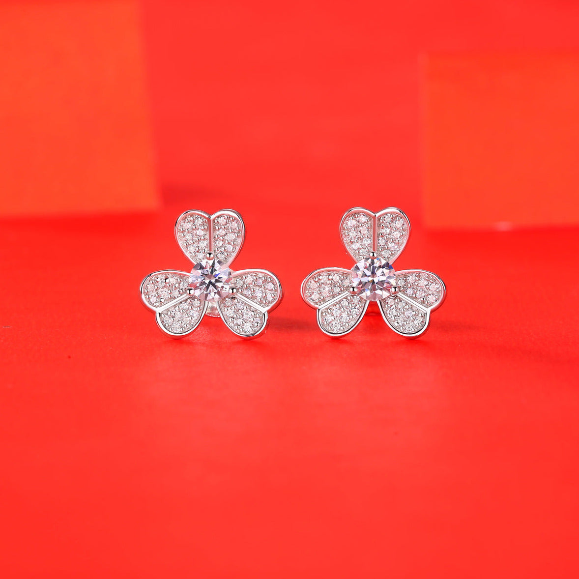 Luxury Moissanite Stud Earrings - Clover Design with a Radiant Glow