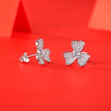 Elegant Moissanite Clover Earrings - Timeless Four-Leaf Pattern with Brilliant Shine