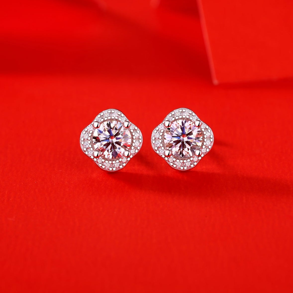 Elegant Moissanite Earrings - Delicate Floral Design with Brilliant Shine
