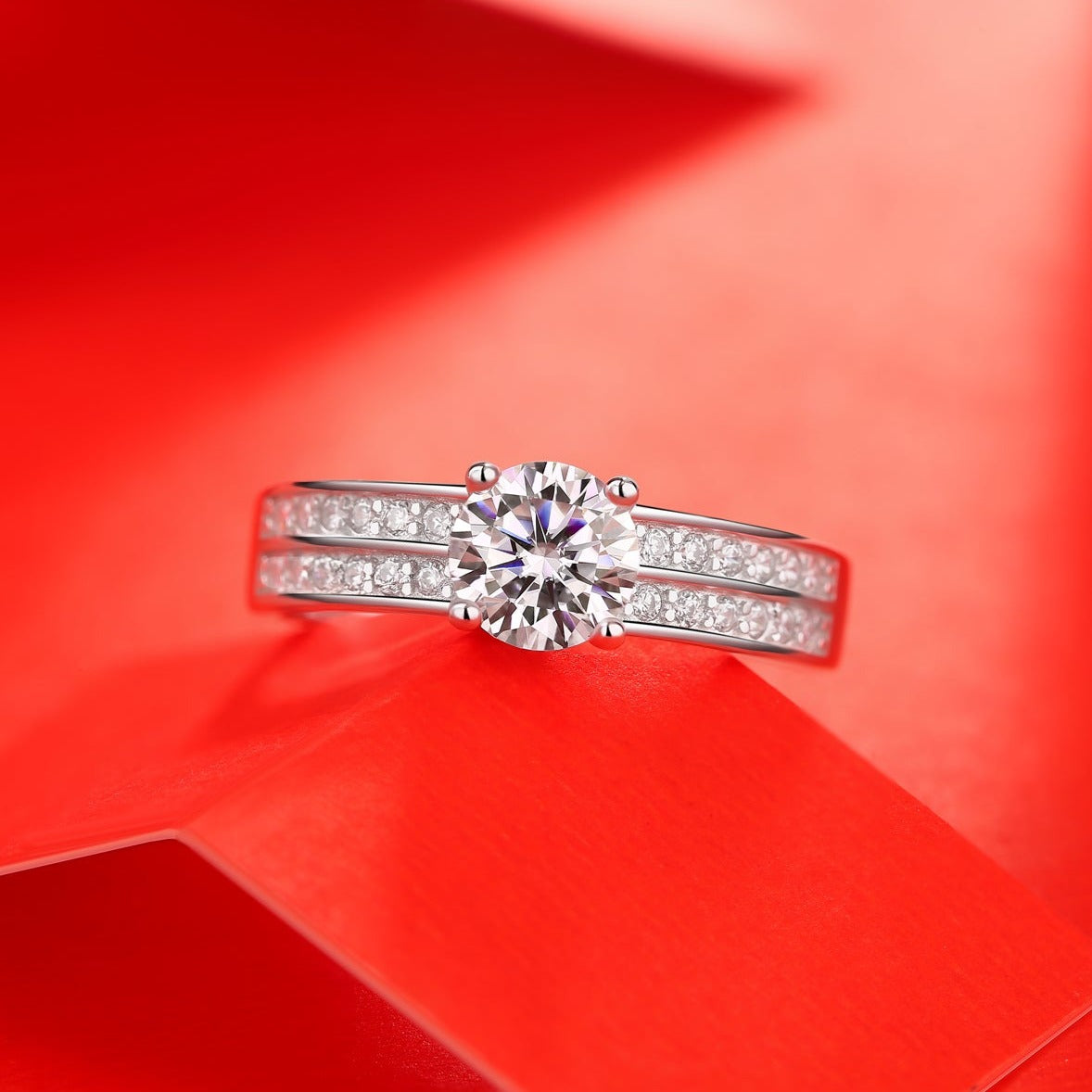 Luxury Moissanite Engagement Ring - 18K White Gold Plated with a Brilliant Center Stone