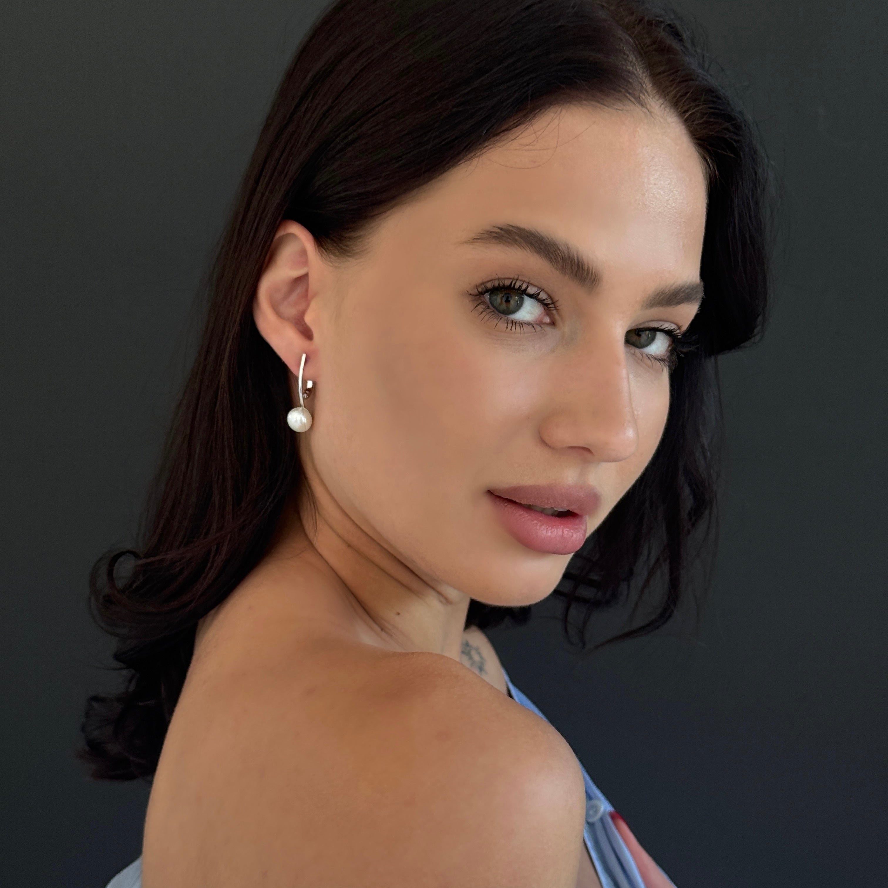 Jewelry That Tells a Story: Wearing Pieces with Meaning