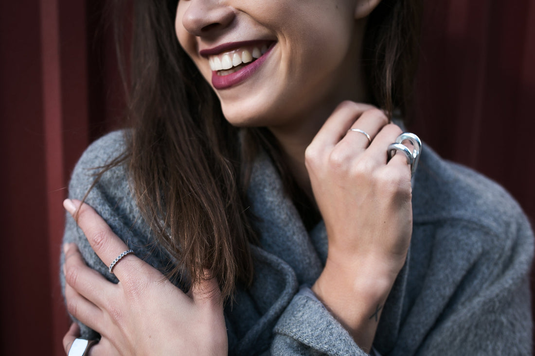Moissanite Engagement Rings: A Modern Choice for Couples