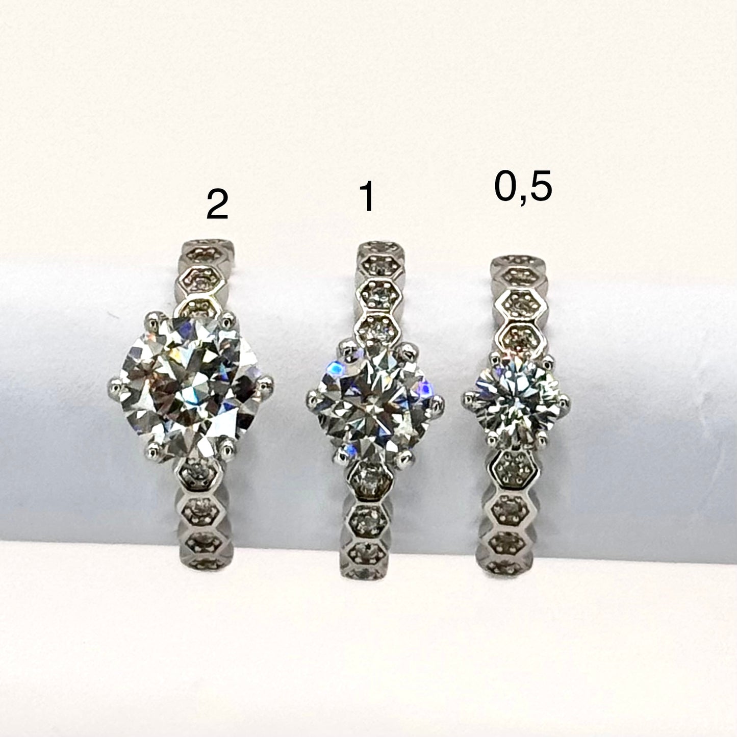 Minimalist Moissanite Ring - 18K White Gold Plated with a Sleek and Modern Look