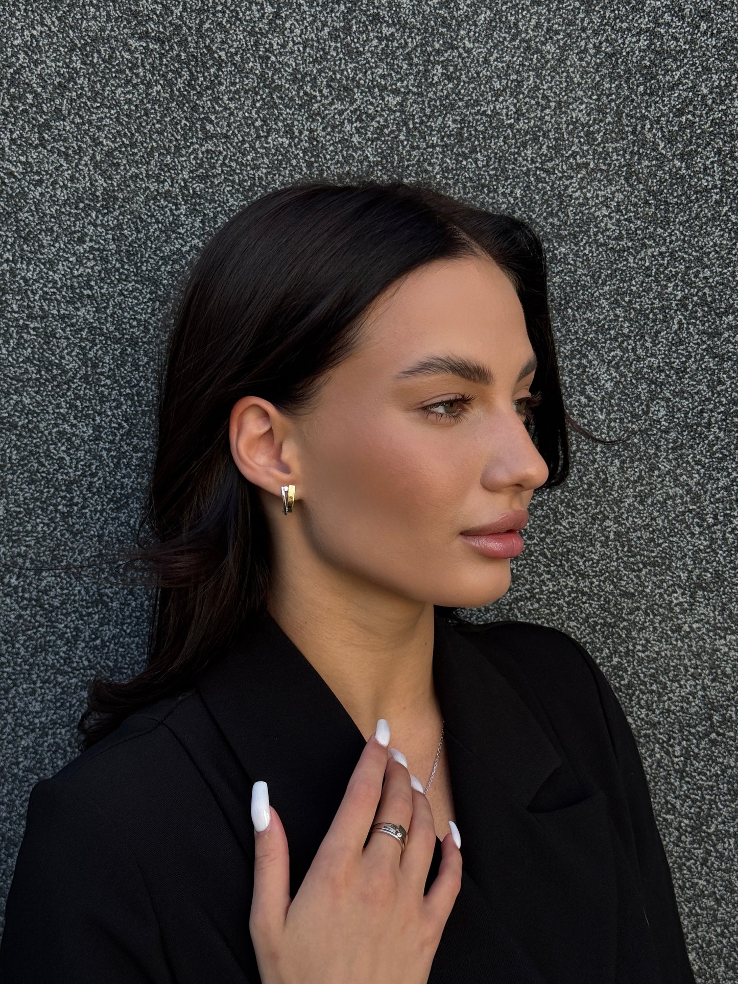 Pendientes de moissanita para mujer | Plata de ley 925 con baño de oro de 18 quilates | Diseño conmovedor