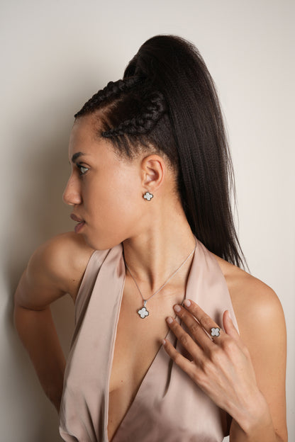 Pendientes de moissanita para mujer | Plata de ley 925 con baño de oro de 18 quilates | Diseño conmovedor
