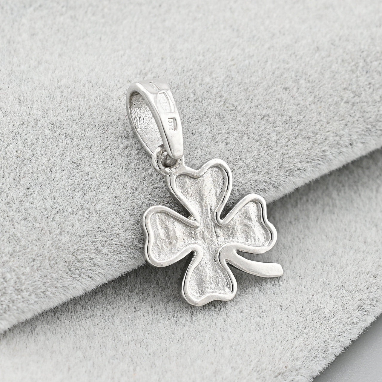 Pendientes de moissanita para mujer | Plata de ley 925 con baño de oro de 18 quilates | Diseño conmovedor