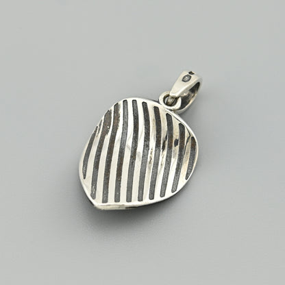 Pendientes de moissanita para mujer | Plata de ley 925 con baño de oro de 18 quilates | Diseño conmovedor
