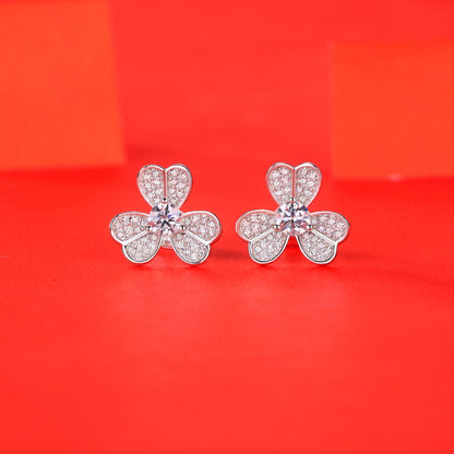 Luxury Moissanite Stud Earrings - Clover Design with a Radiant Glow