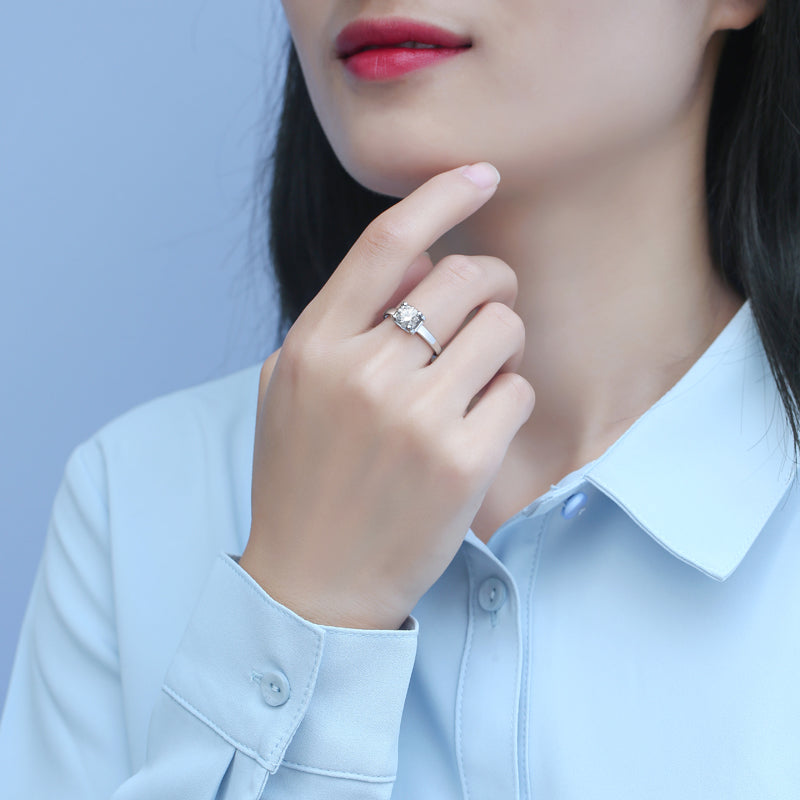 Galaxy-Inspired Moissanite Engagement Ring - Radiant Sparkle with a Cosmic Touch