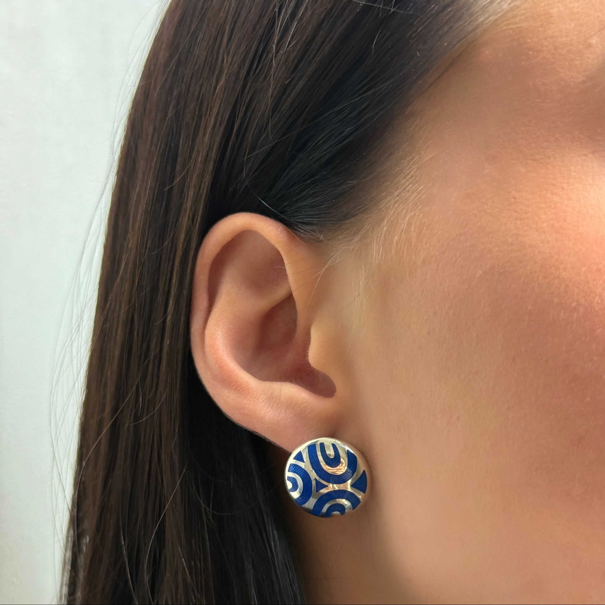 Red Swirl Dome worn on model