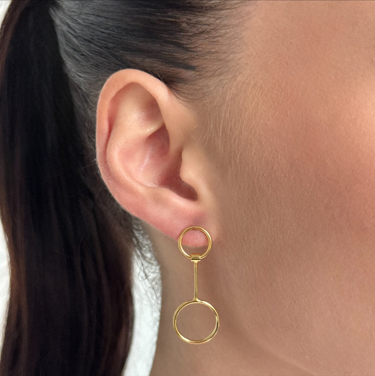 Circle Pendulum worn on model