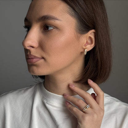 Red Stone Delicate worn on model