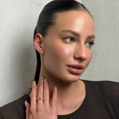Golden Buckle Noir worn on model