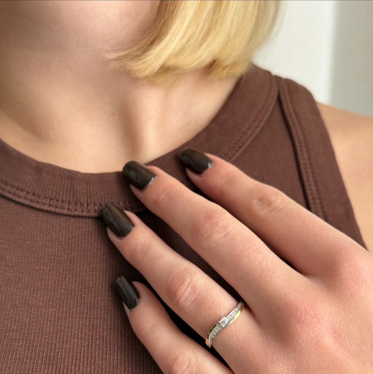 Channel Wave worn on model