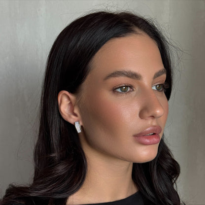 Black Pavé Rails worn on model