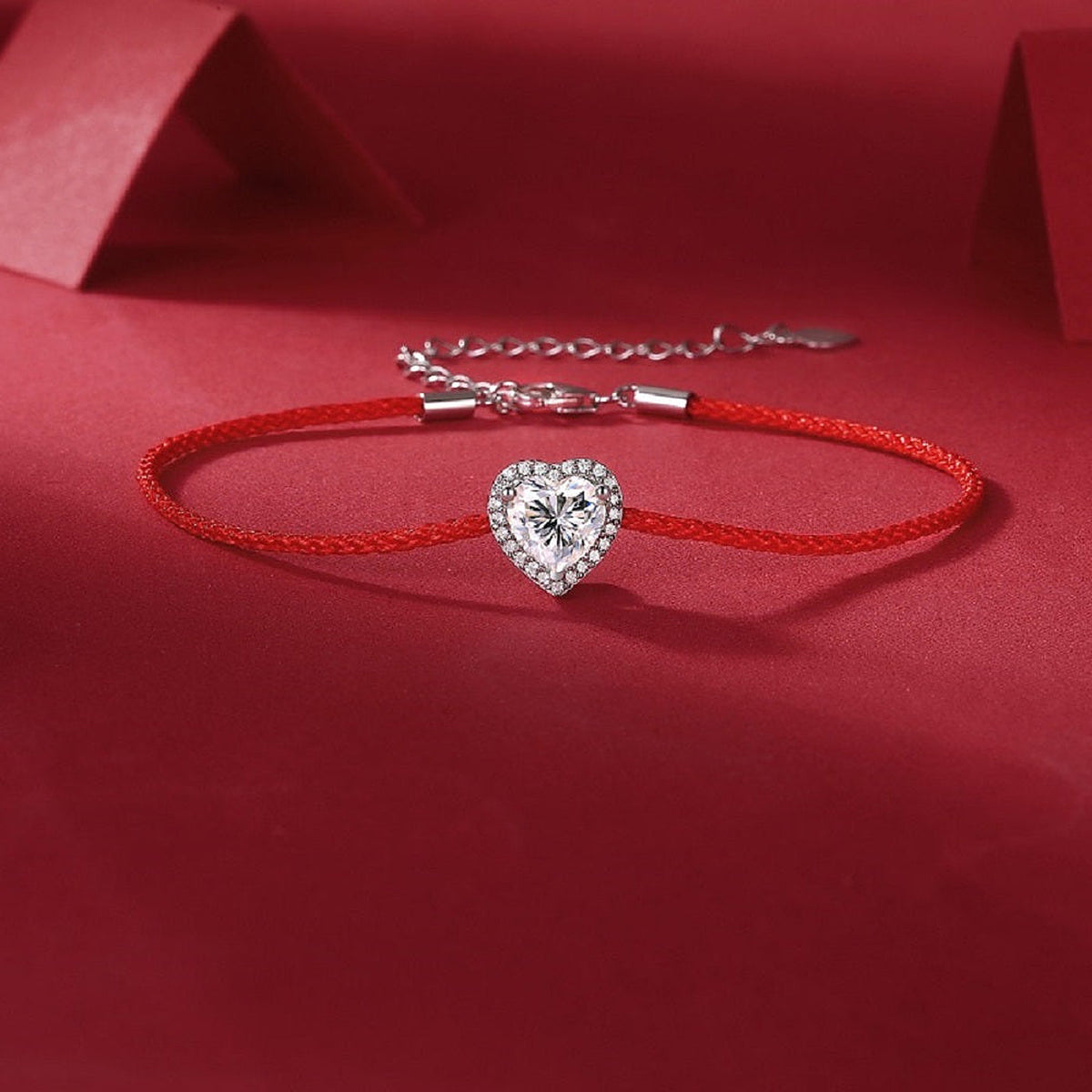 Minimalist Moissanite Bracelet - Sparkling Heart Charm for Everyday Wear