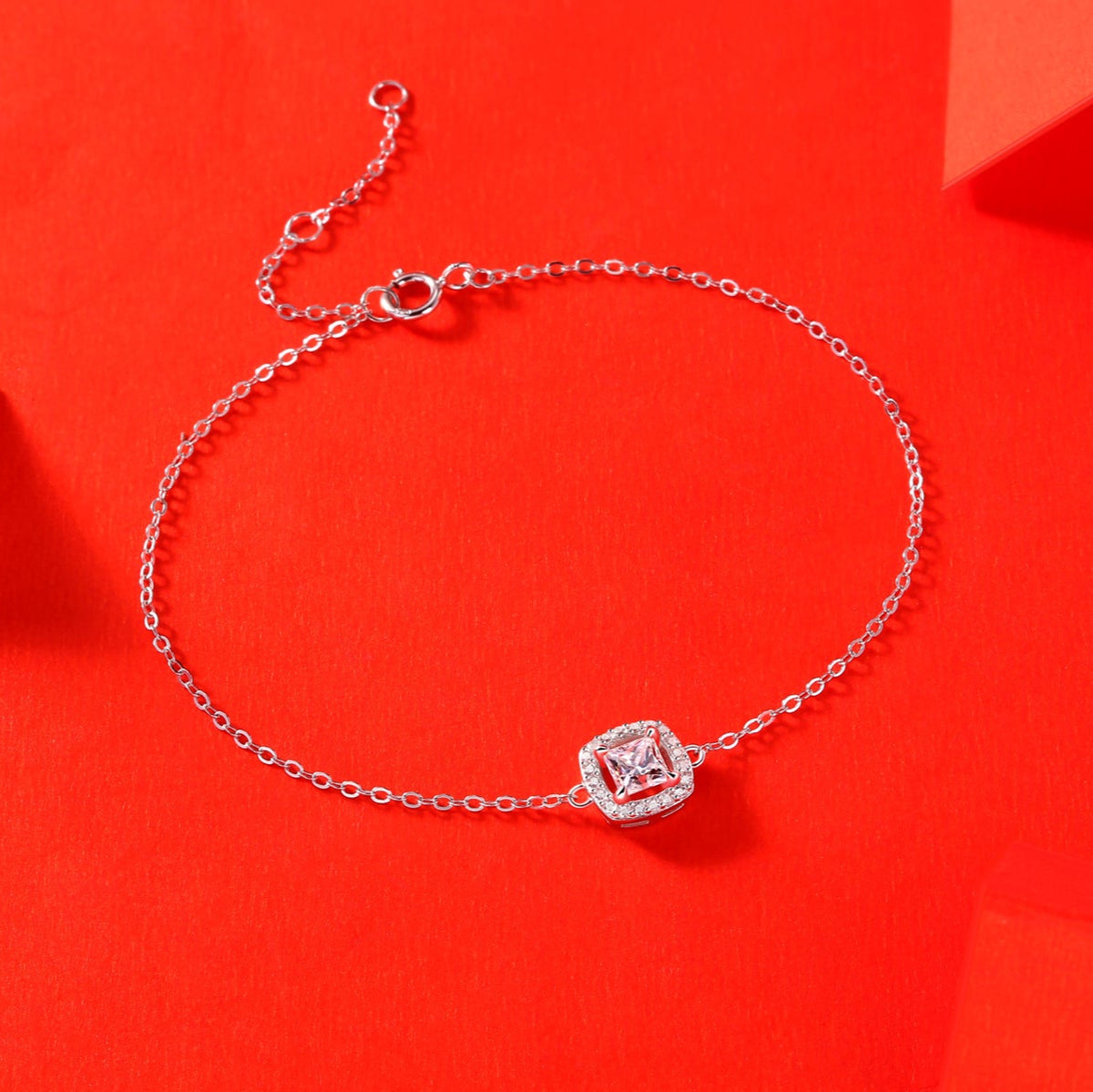 Modern Moissanite Bracelet - Sleek Silver-Toned Design with Brilliant Sparkle