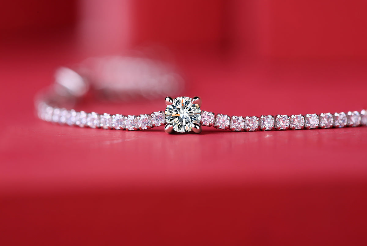 Futuristic Moissanite Bracelet - Bold Design with a Sci-Fi Aesthetic