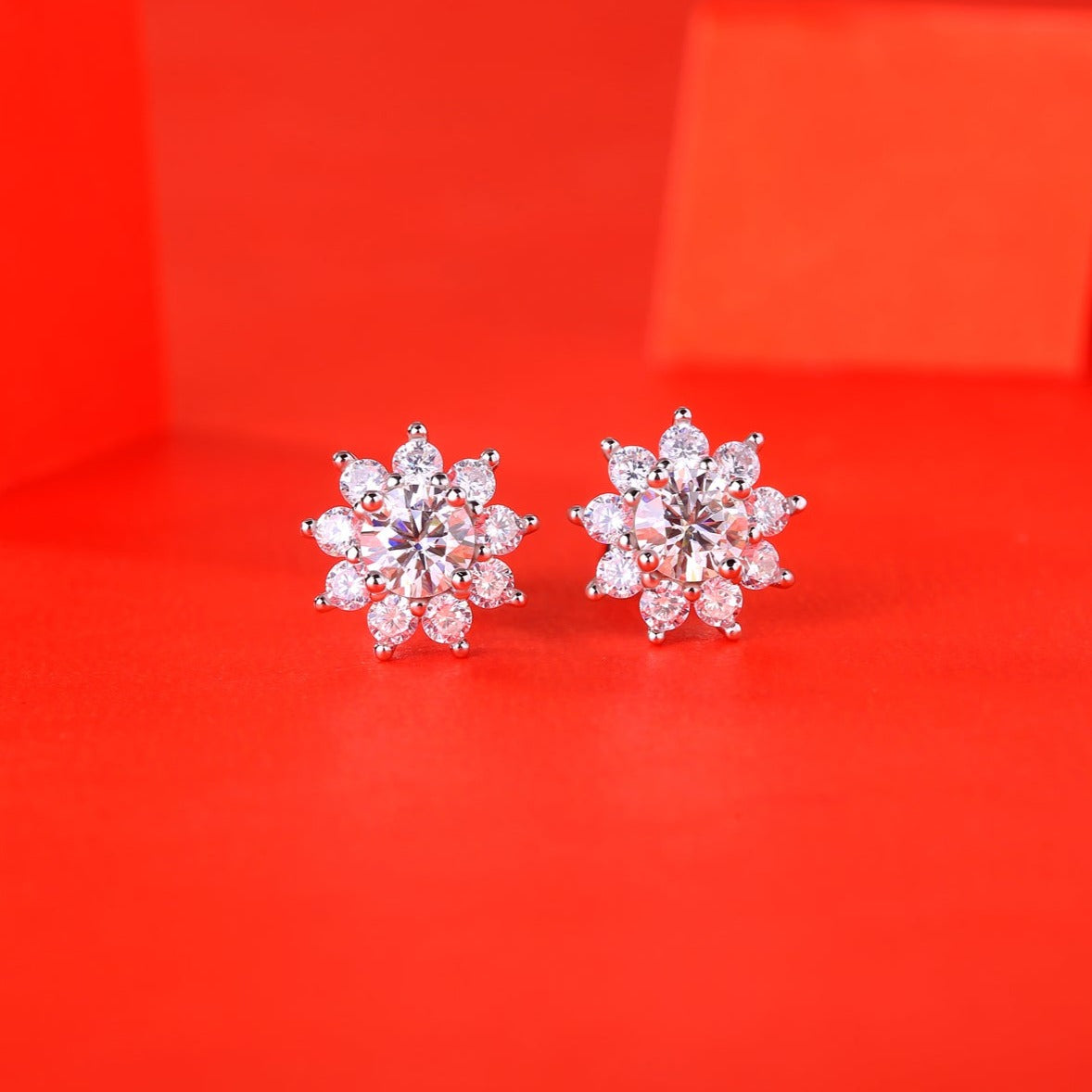 Elegant Moissanite Earrings - Desire Design with a Radiant Sparkle